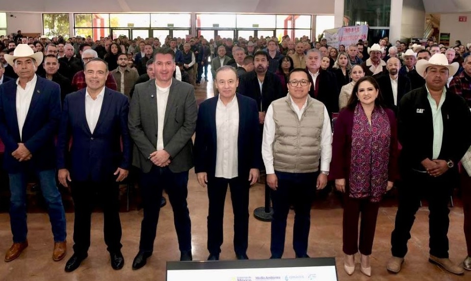 En Foro, Durazo se propuso fortalecer la transparencia y sustentabilidad de los organismos operadores de agua; y fomentar el uso eficiente del vital líquido.
