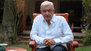 AMLO reaparece y promueve colecta para Cuba con asociación recién registrada
