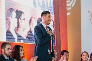 Gustavo Ayón deja Morena: será candidato de MC a gubernatura de Nayarit