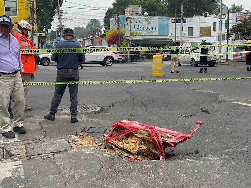 Socavón en Coyoacán revela riesgos en infraestructura de drenaje de la capital
