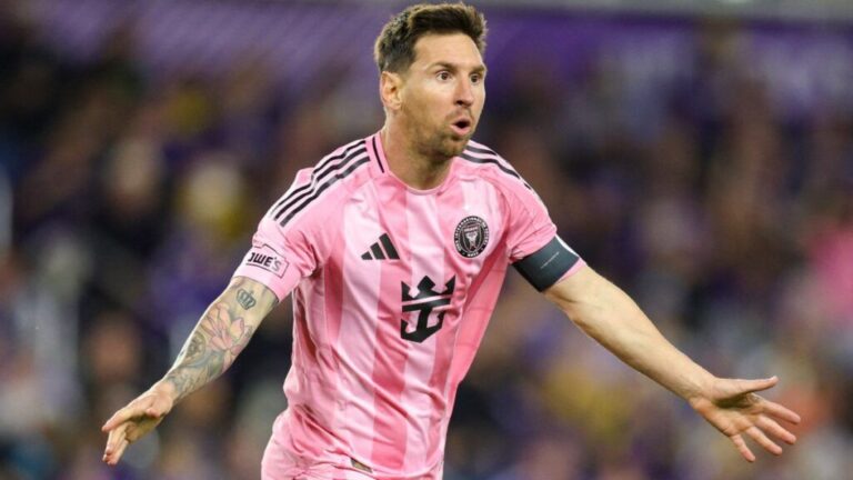 ¡La leyenda es eterna! Lionel Messi llega a los 900 goles en la Concachampions01