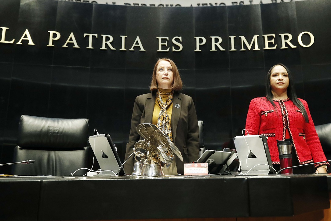 aura Itzel y Lizeth Sanchez senado