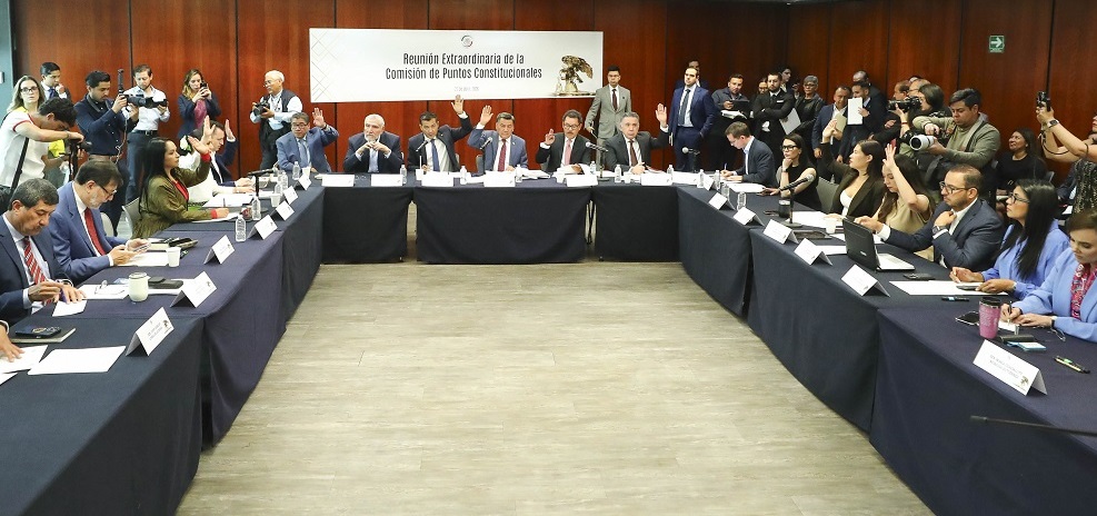 220426 Com de Ptos Constitucionales-4