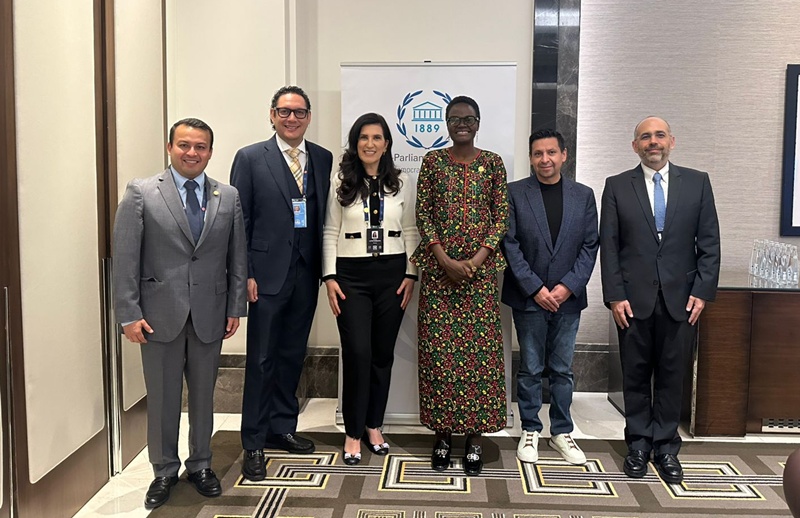 6c82effe-d4de-4a9d-8b30-97858b733611