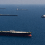 Barco tanquero en el océano pacífico