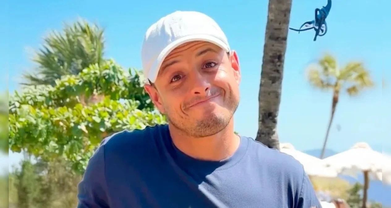 Chicharito descarta retiro profesional a los 37 años mediante anuncio en TikTok