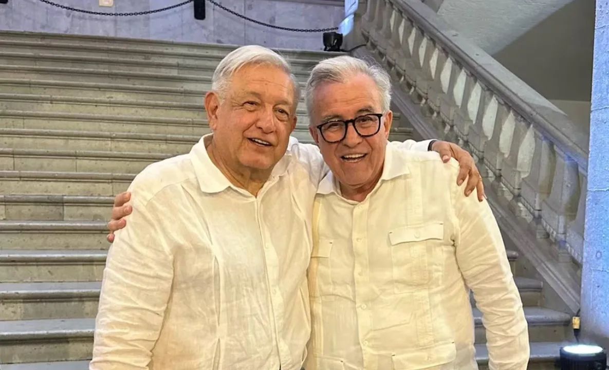 Rubén Rocha Moya viaja a Palenque para reunión con López Obrador