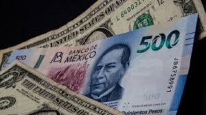 Peso mexicano se fortalece: El dólar cae por debajo de los $18.00 este 1 de abril