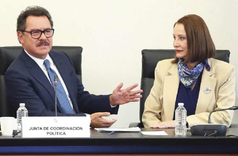 Mier y Laura Itzel senado