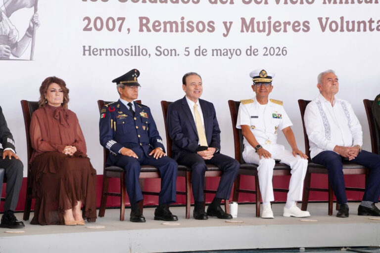 Durazo toma de bandera