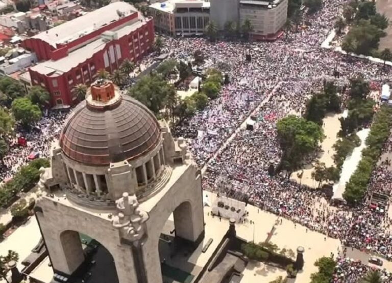 Monumento a la revolución Sheinbaum 1
