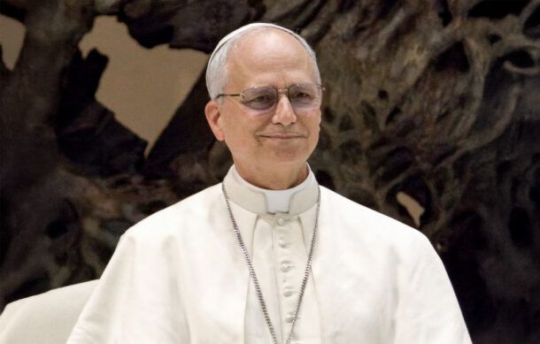 Papa León XIV alerta sobre riesgos humanos de la Inteligencia Artificial