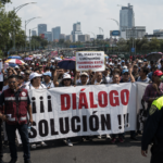 CNTE proyecta bloqueos masivos en AICM y Estadio Azteca por Mundial