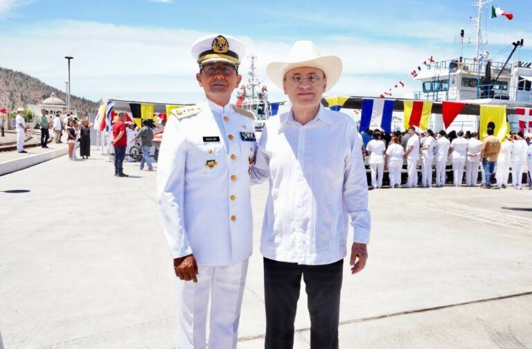 Durazo celebra a la Marina