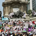 madres-buscadoras-marchan-rumbo-al-angel-1218html-madres-buscadoras-marchajpeg-7857html-6fe35068-b341-4b2c-8f24-48290707ca87