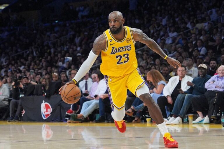 ¡Se acabó una era! LeBron James deja oficialmente a los Lakers tras ocho temporadas ños; Warriors aparecen como opción