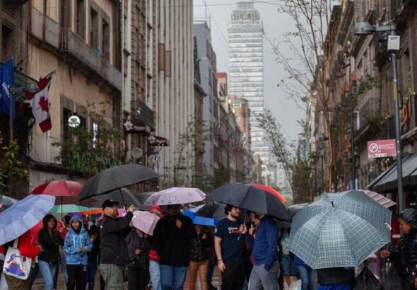 1774085846057-lluvia-en-el-centro-de-cdmx-foto-cuartoscuro-archivo-1080x1080