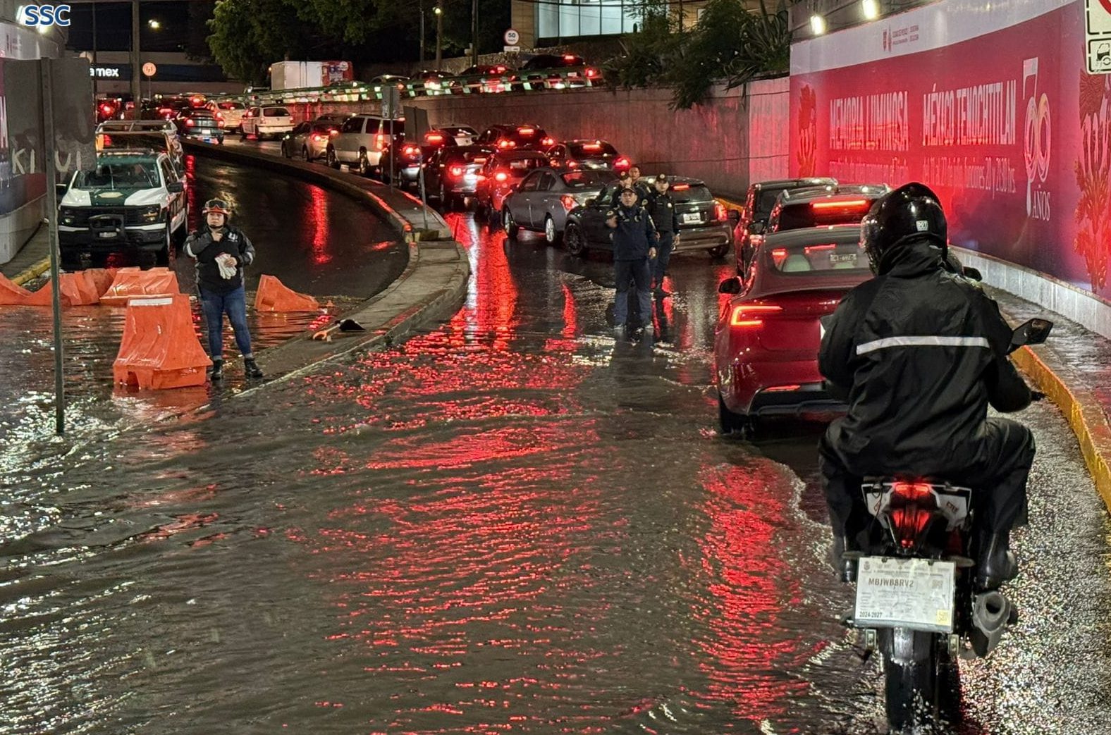 Calles-de-Tlalpan-y-Coyoacan-anegadas-otra-vez-por-lluvias-e1753156761546