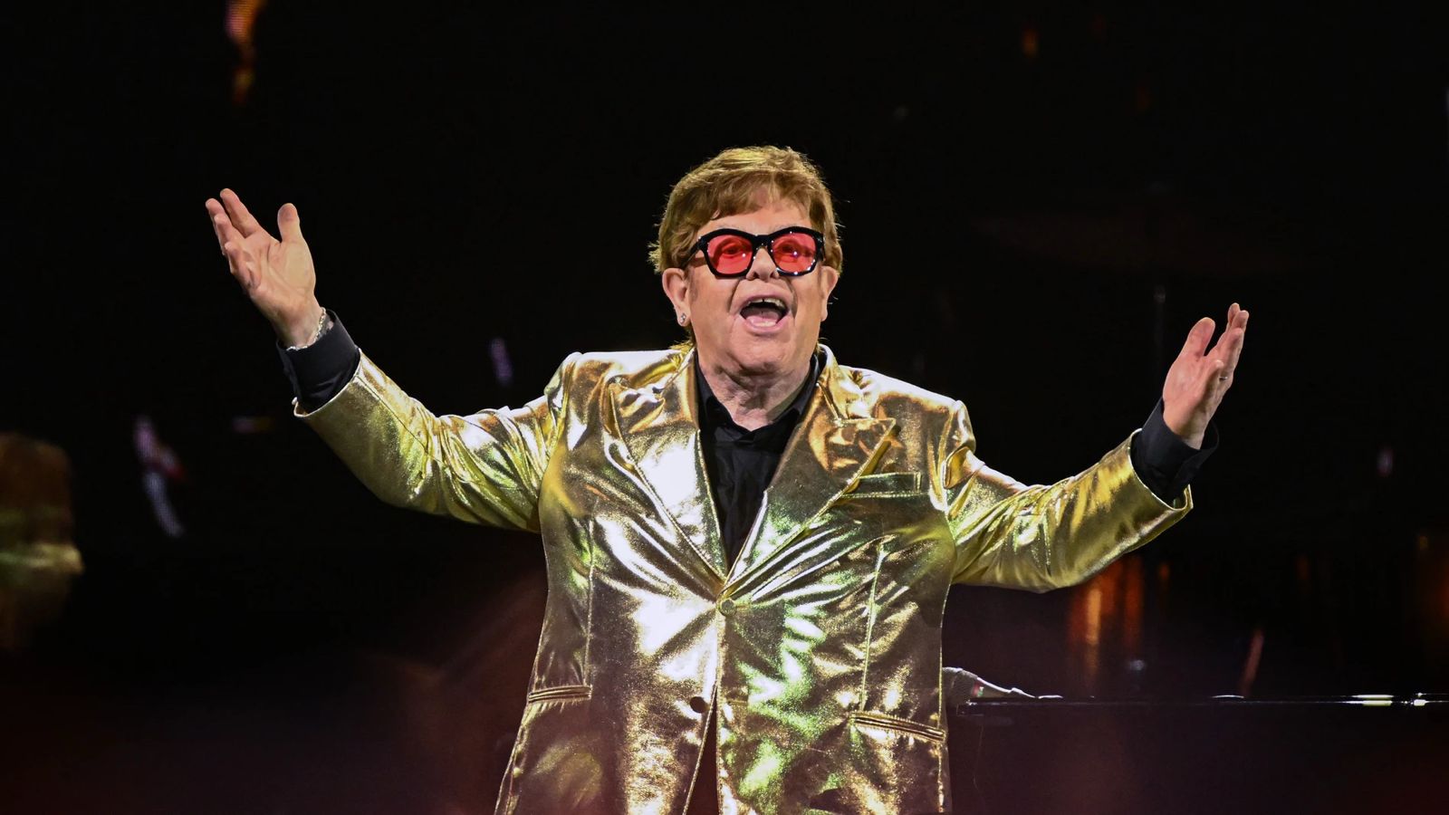 ¿Elton John dará un concierto en México? Surgen pistas y crecen los rumores