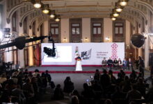 Claudia Sheinbaum durante una Conferencia del Pueblo en Ciudad de México