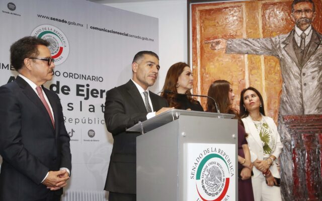Conferencia de prensa del secretario Omar García Harfuch en el Senado de la República