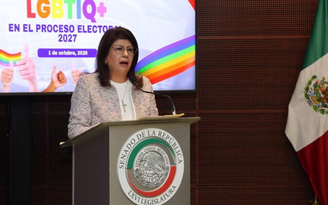 Desde la tribuna del Senado, la senadora Mariela Gutiérrez Escalante expone su propuesta para ampliar los espacios políticos de la comunidad LGBTIQ+