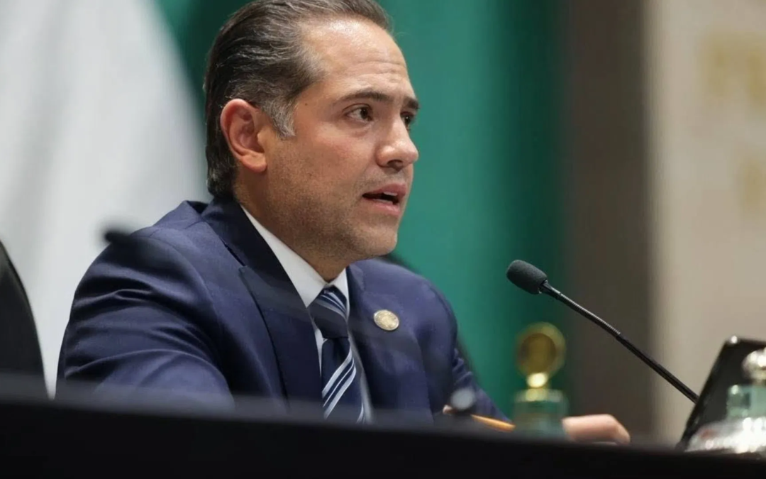 Diputado Raúl Bolaños-Cacho Cué durante una entrevista en San Lázaro