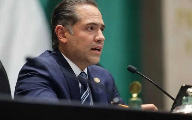 Diputado Raúl Bolaños-Cacho Cué durante una entrevista en San Lázaro